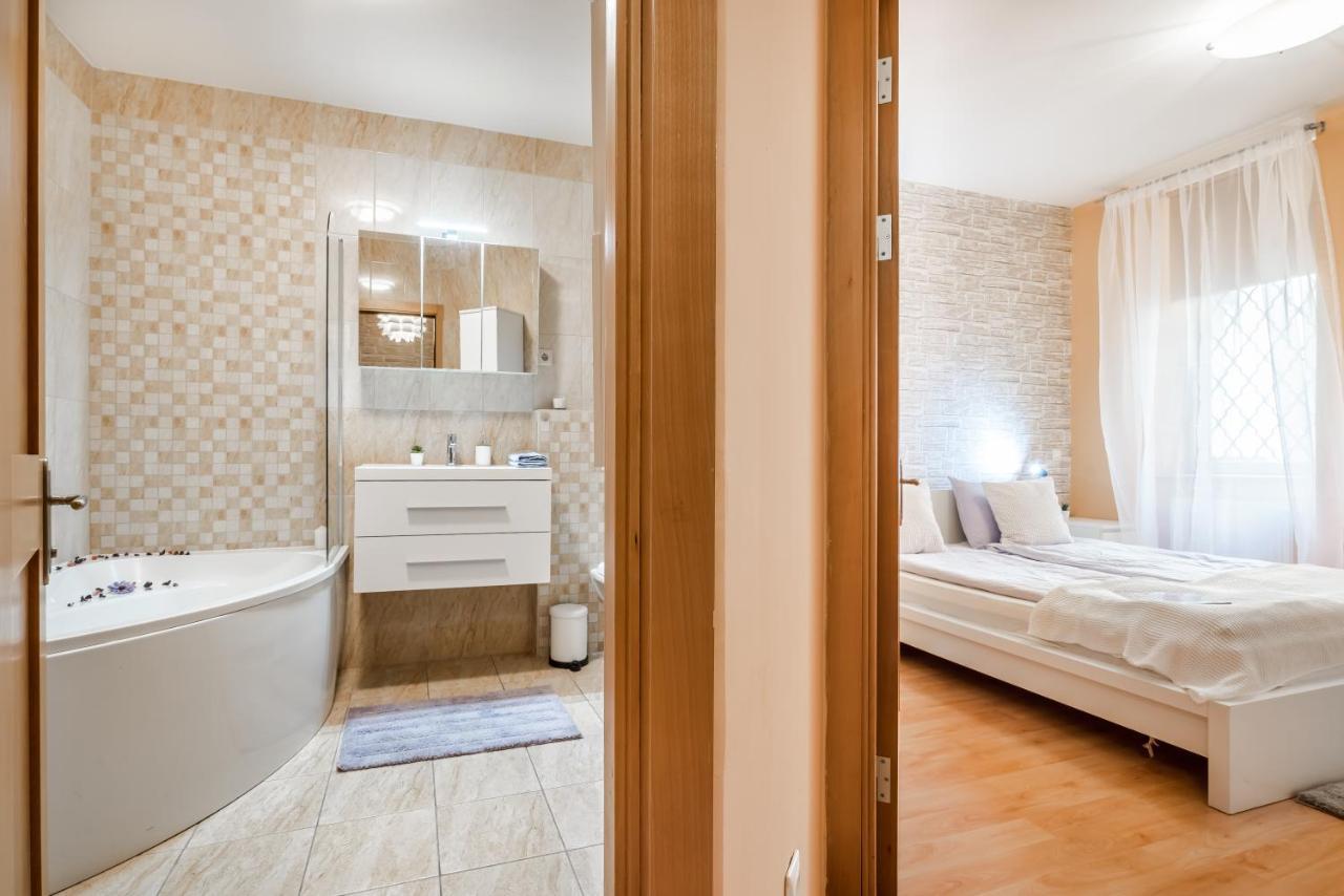Central Premier Apartment Будапеща Екстериор снимка
